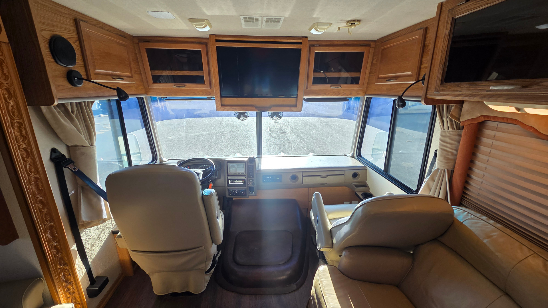 2005 Fleetwood Bounder 35E — cockpit and captain's chairs